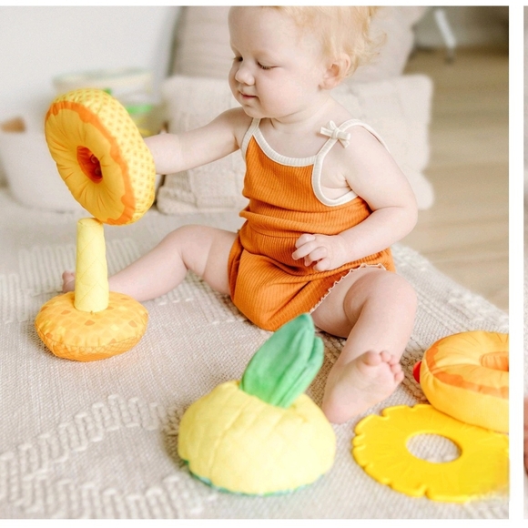 Melissa & Doug Pineapple Soft Stacker - Picture 5 of 11
